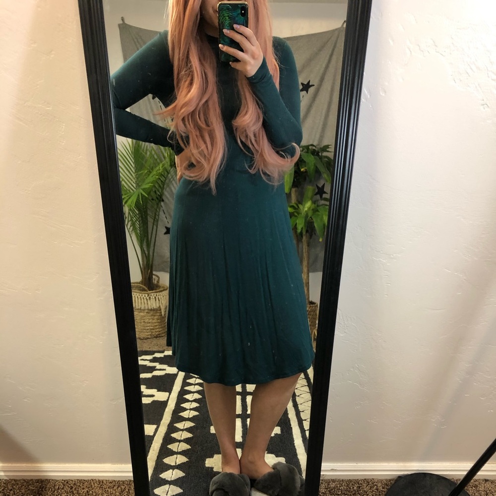 Emerald green long sleeve dress
